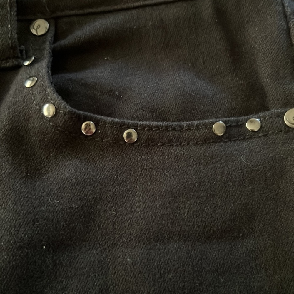Earl Jeans with fringe and embroidered floral design on back leg. - Picture 8 of 10
